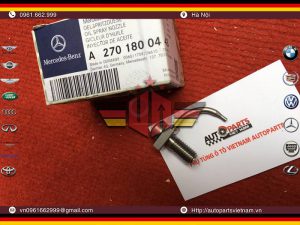 A2701800443 Vòi phun dầu GLA250 4MATIC 2014