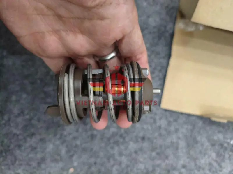 Van hằng nhiệt audi Q7 3.6