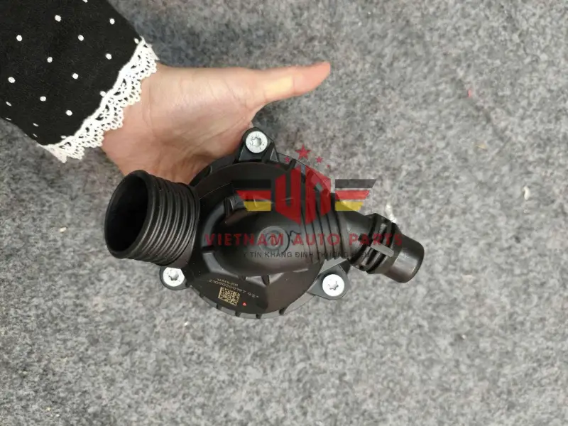 Van hằng nhiệt BMW