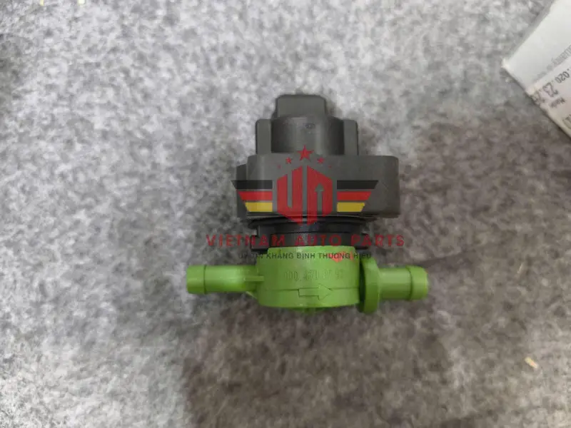 Van hơi xăng thừa C200