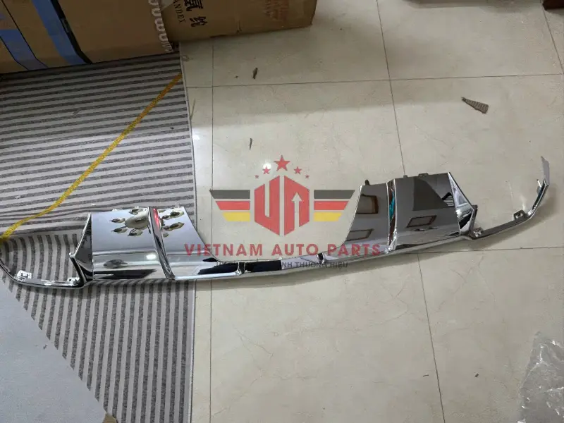 Ốp mạ cản sau mercedes W166·