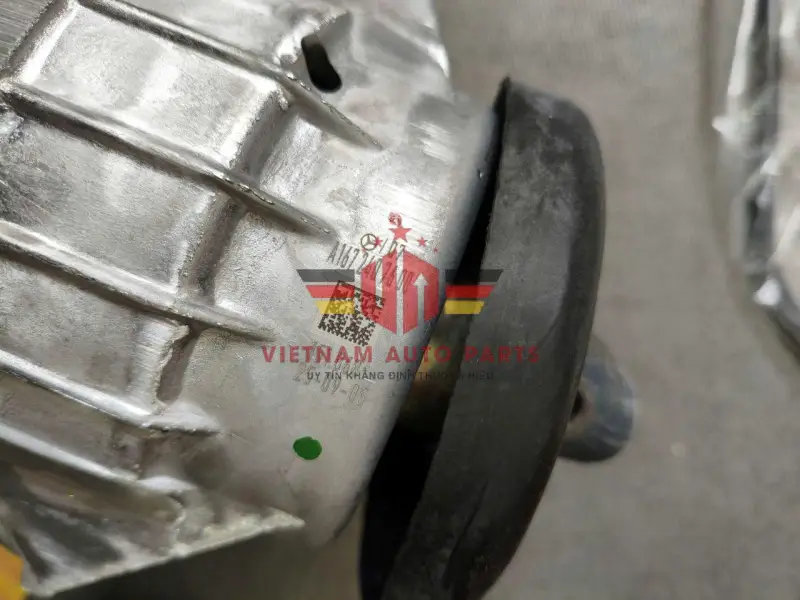 Chân máy mercedes GLe300