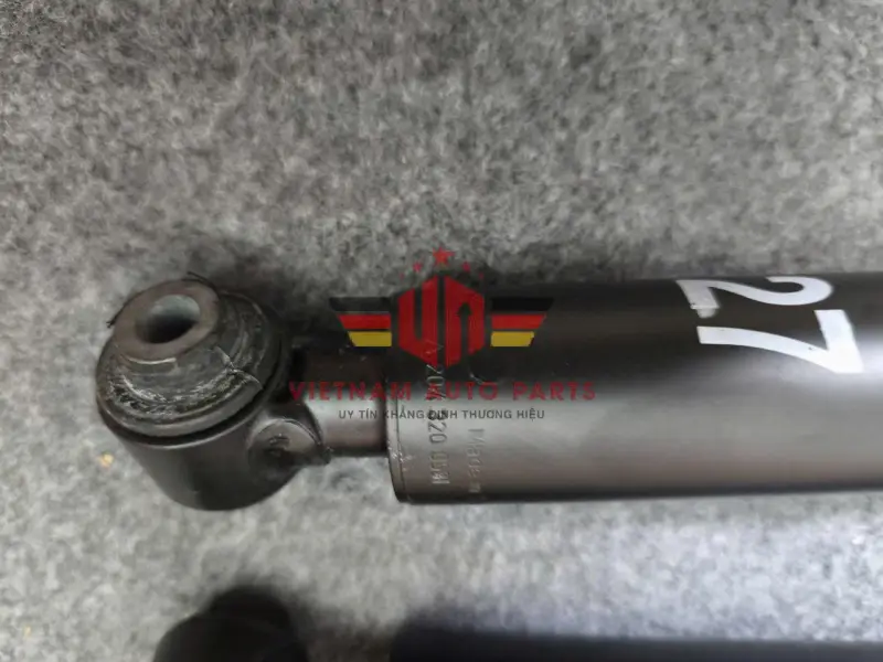 Giảm sóc sau mercedes GLK