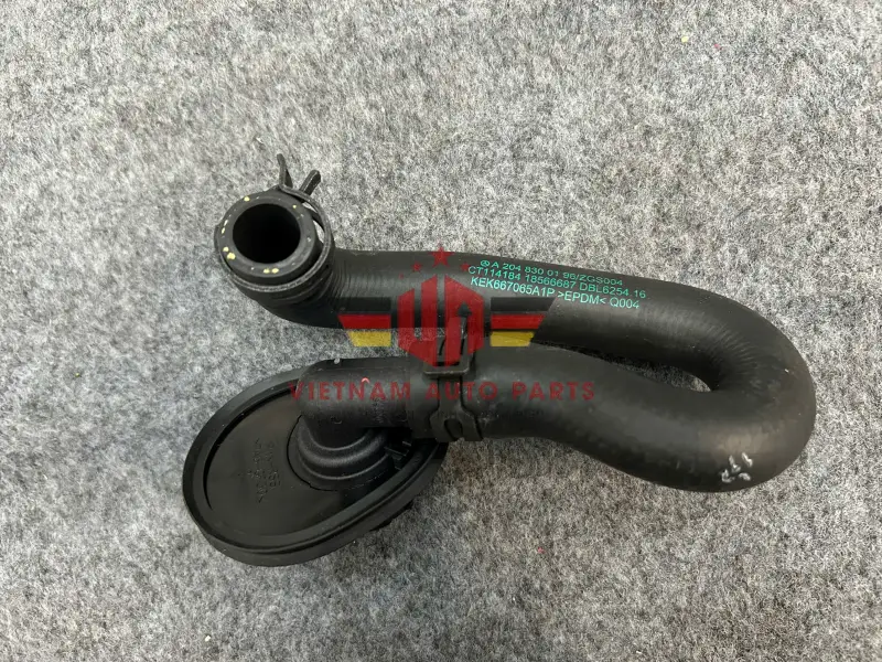 Ống nước sau máy mercedes W204