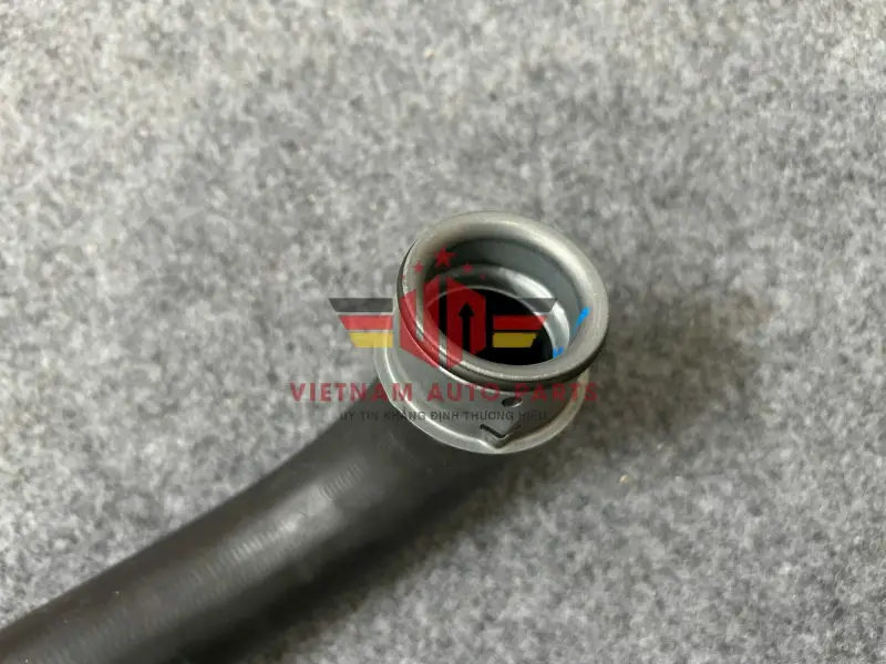 Ống nước mercedes W211