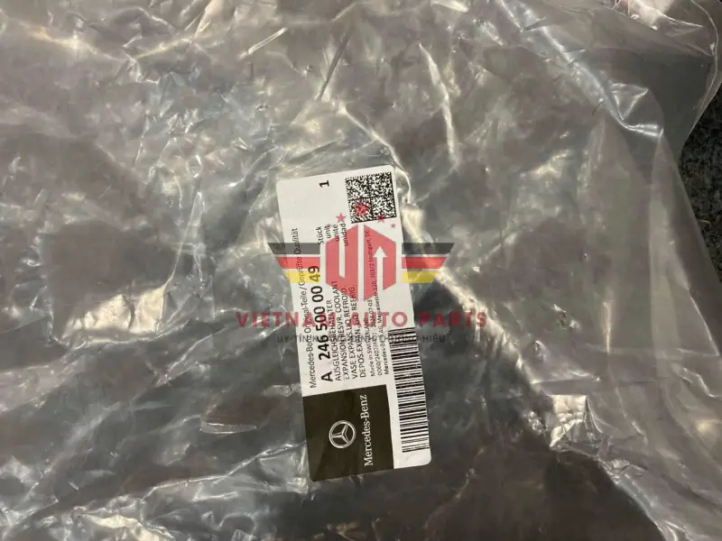 Bình nước phụ mercedes A200