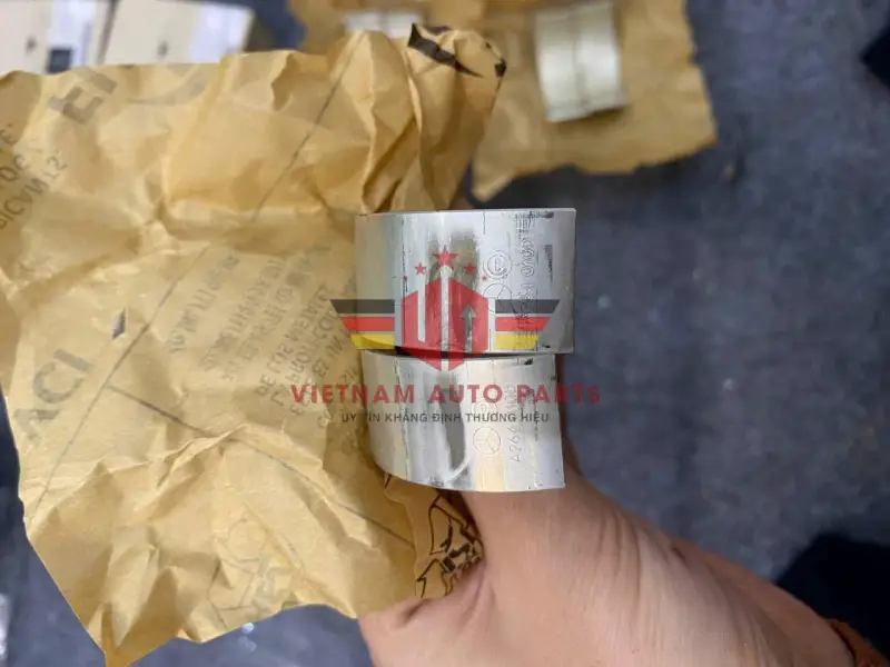 Bạc tay biên mercedes