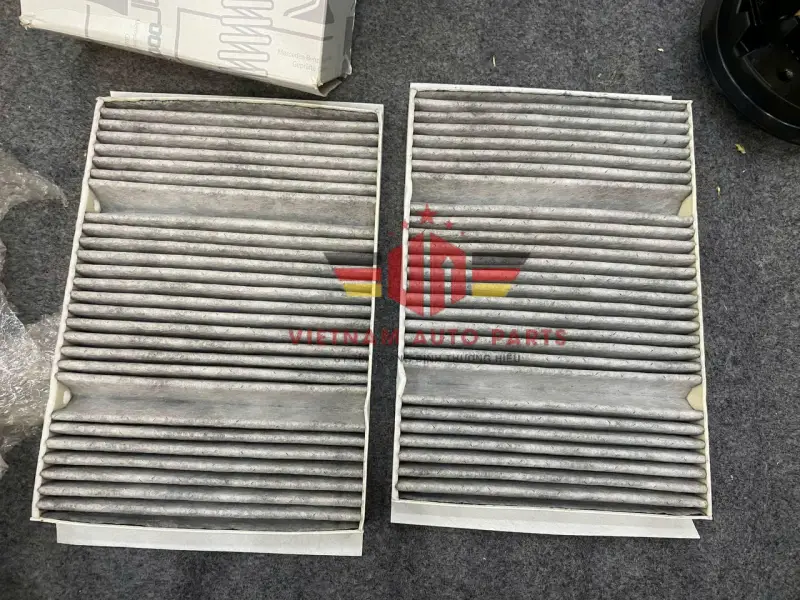 A2228306206