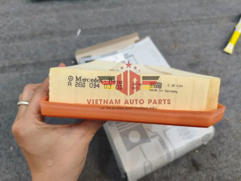 2600940300